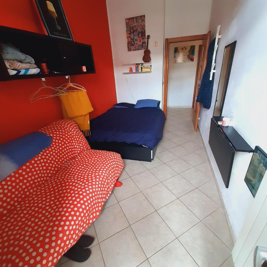 Cozy room close center Turín Exterior foto