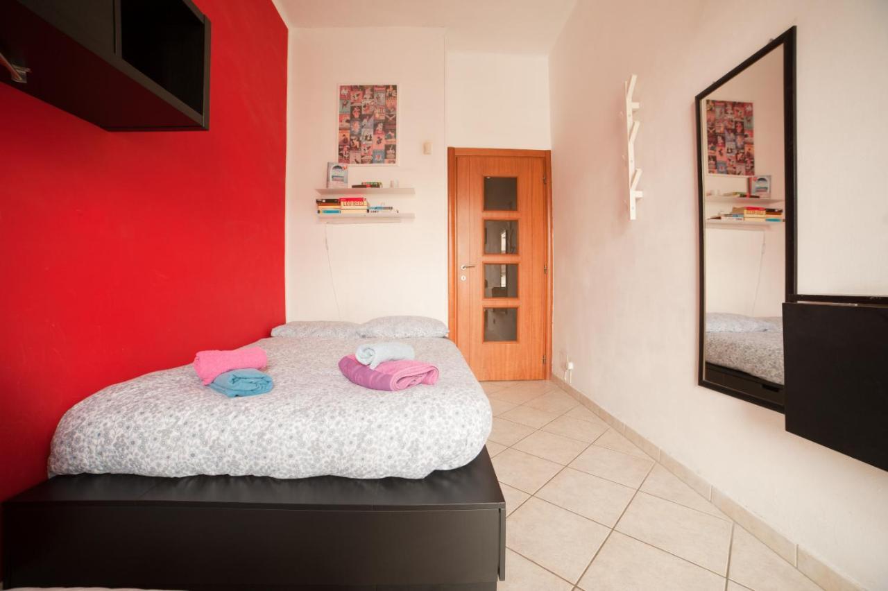 Cozy room close center Turín Exterior foto