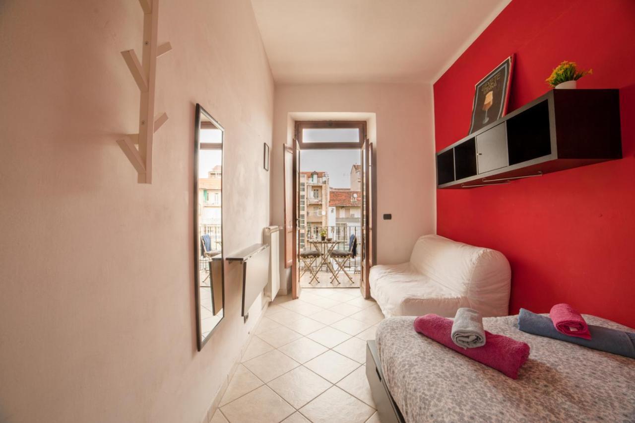 Cozy room close center Turín Exterior foto