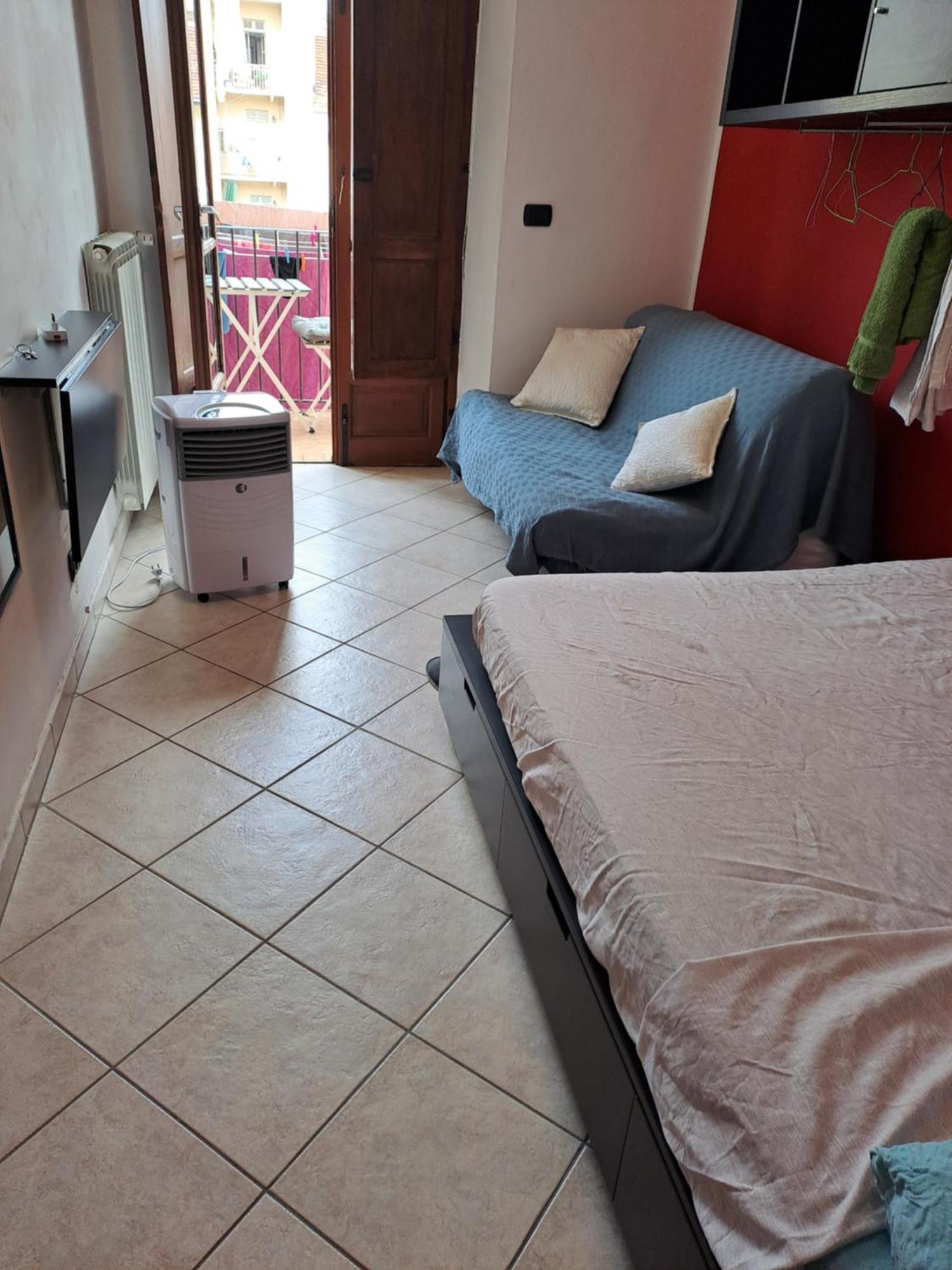 Cozy room close center Turín Habitación foto