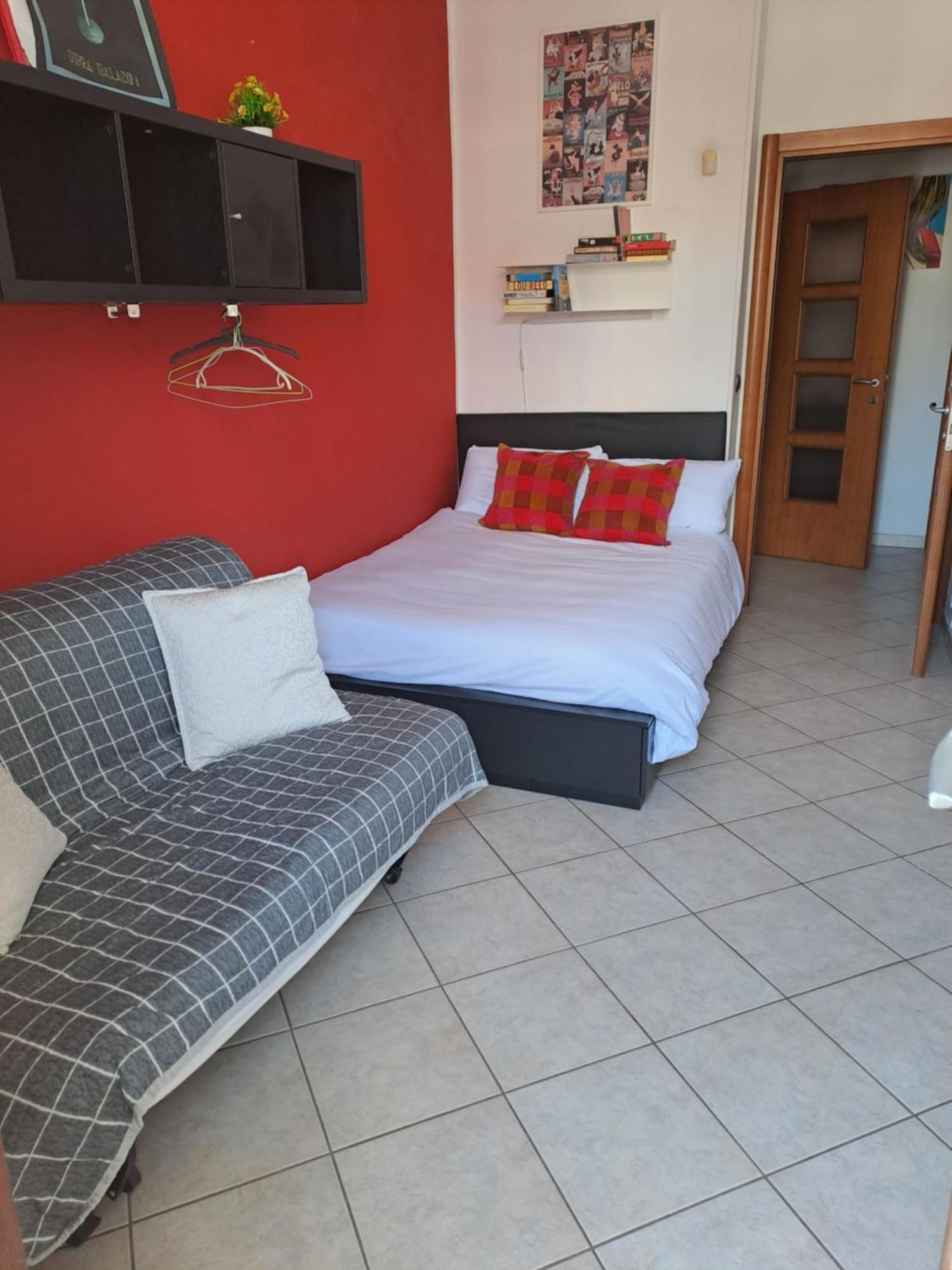 Cozy room close center Turín Exterior foto