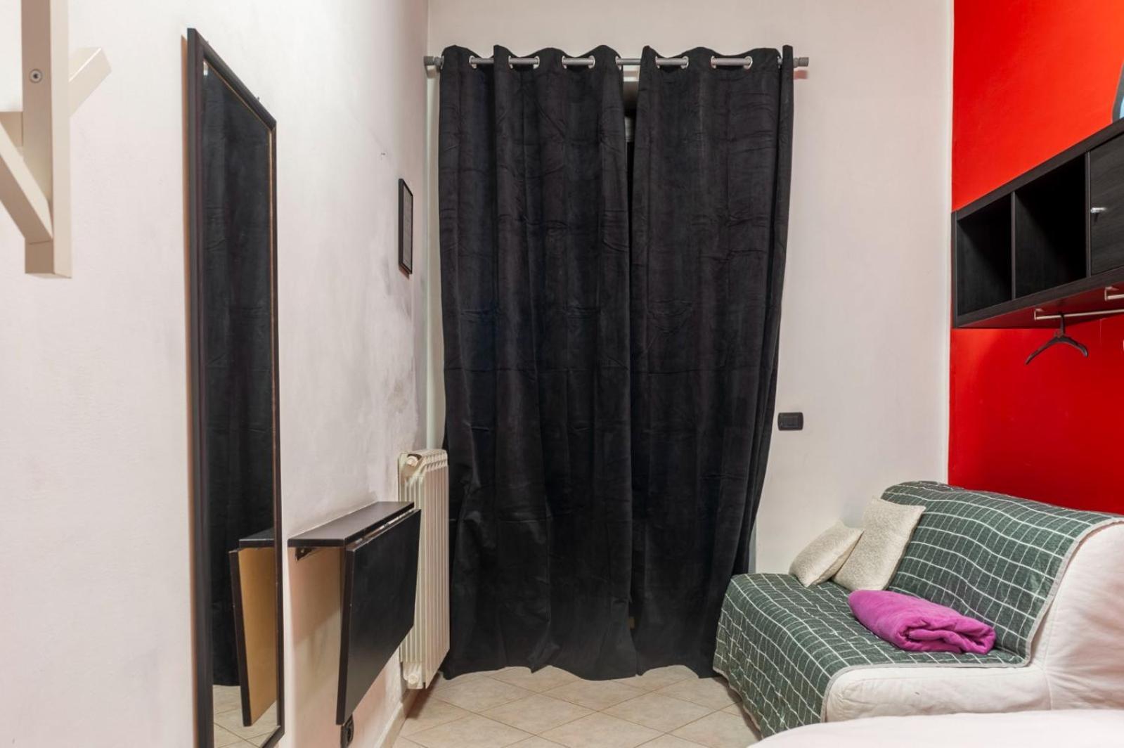 Cozy room close center Turín Exterior foto